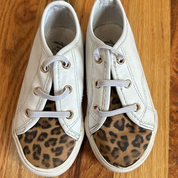 Austin Trading Co Leopard Lifestyle Sneaker Shoe Girls Toddler size 9 - Picture 2 of 5